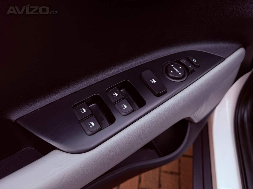 Foto inzerátu Kia Stonic 1.4 Exclusive, Serviska, TOP