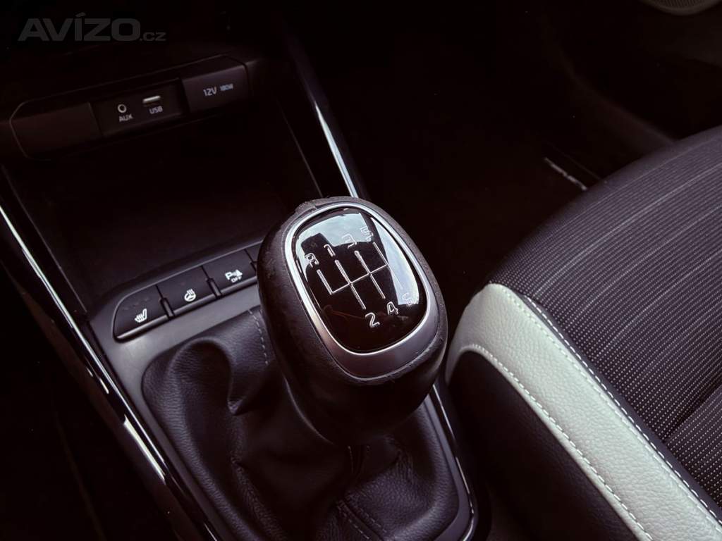Foto inzerátu Kia Stonic 1.4 Exclusive, Serviska, TOP