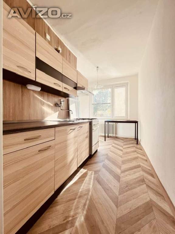 Pronájem, byt 1+1, 38 m2, ul. O. Jeremiáše, Ostrava, Poruba