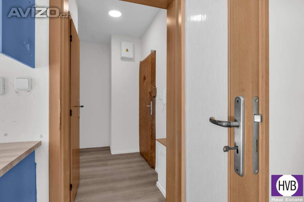 Foto inzerátu Prodej bytu 2+kk 35 m2 + předzahrádka 48 m2, OV, Praha 8 - Troja, ul. Vřesová