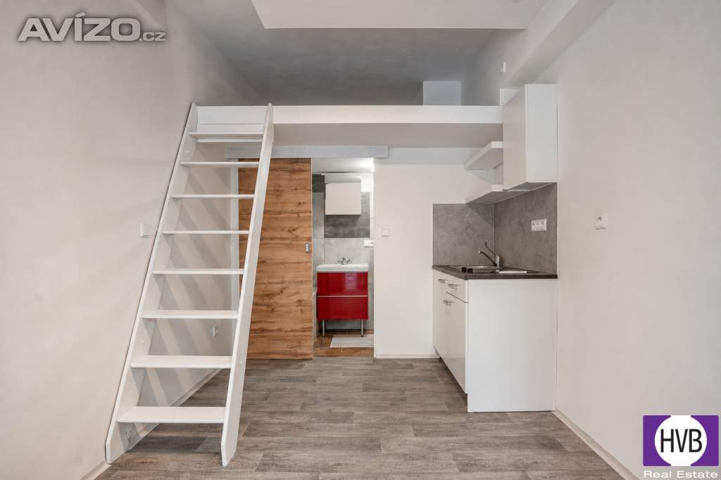 Prodej jednotky 1+kk, 12 m2, OV, Praha 6 - Suchdol, ul. Suchdolské náměstí