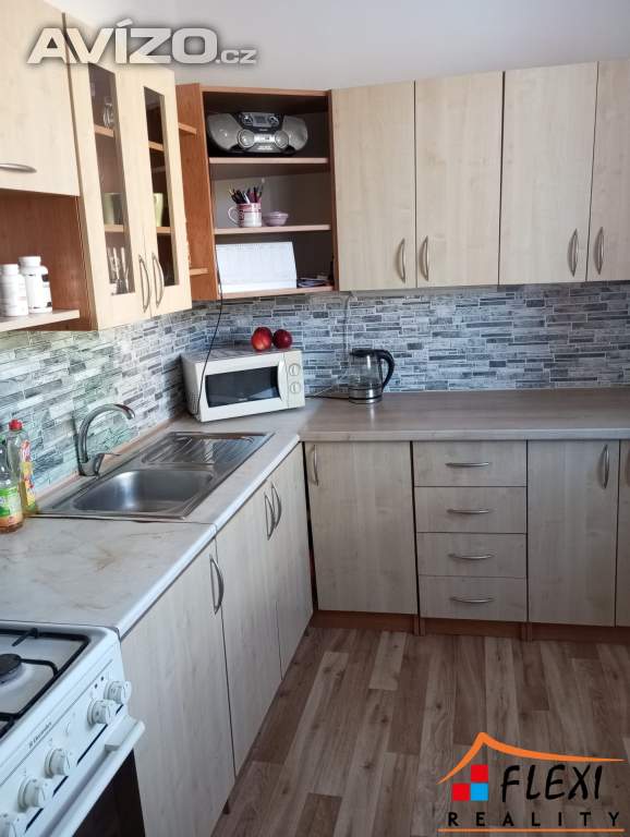Pronájem dr. bytu 2+1 s balkonem, 54 m², ul. tř. Těreškovové, Karviná