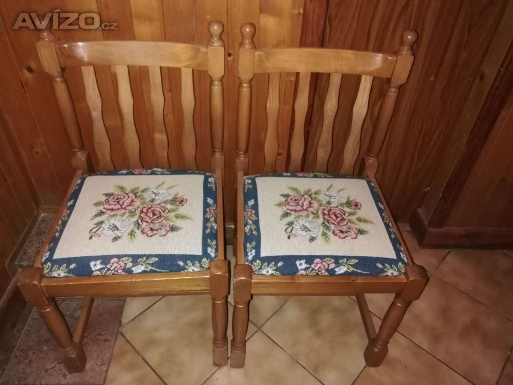 Židle z masívu