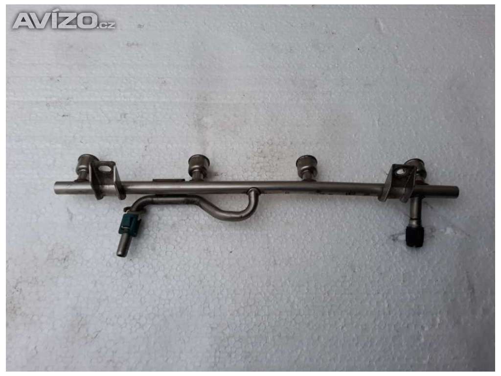 Vstřikovací lišta Z18XE Opel Signum Vectra C,Zafira,Astra G 1,8 16V 03-05