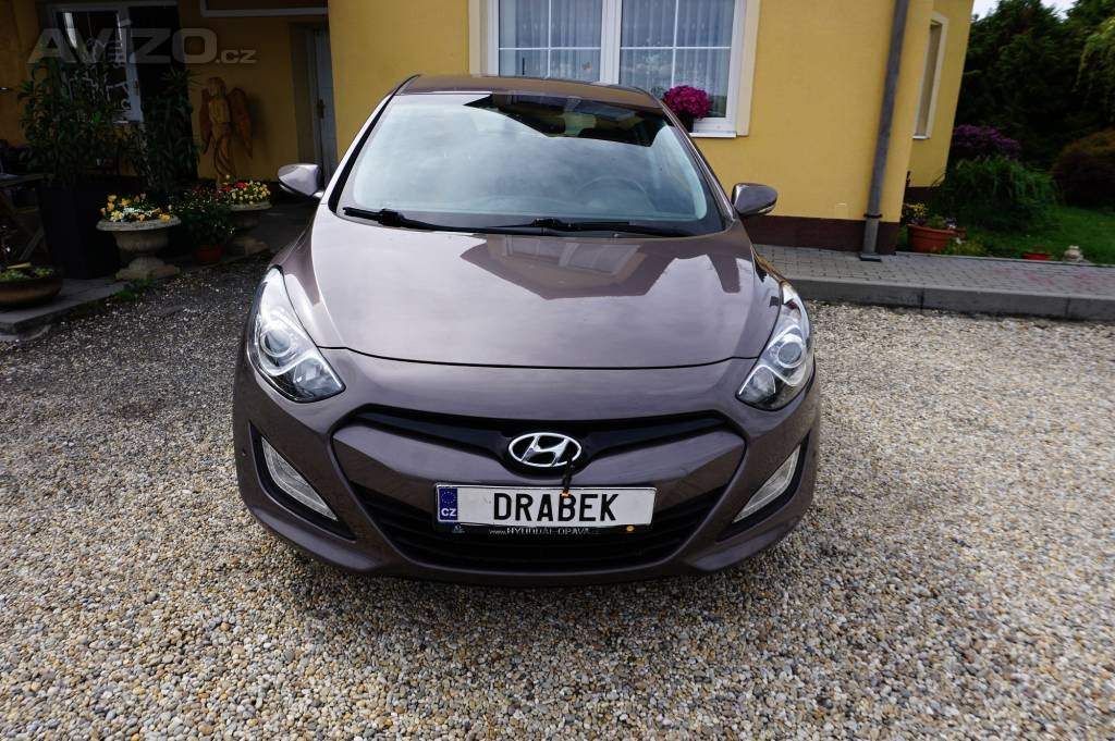 Hyundai i30 TRIKOLOR 1,6 CVVT 88 kW