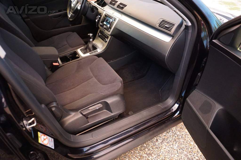 Foto inzerátu Volkswagen Passat 1,6