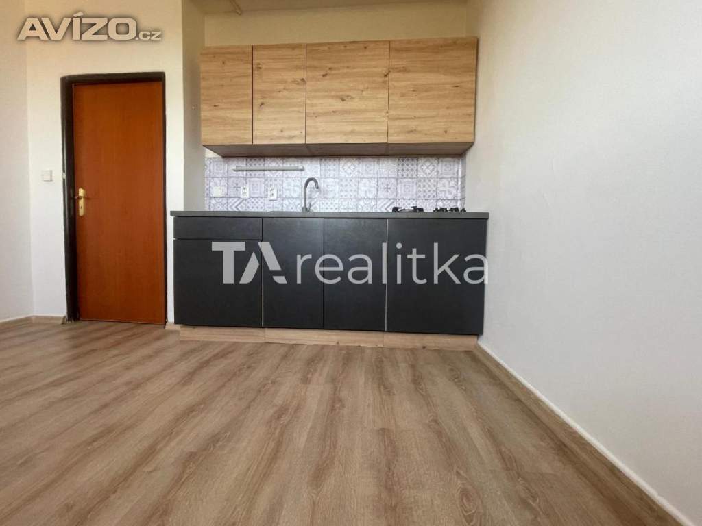 Pronájem, byt 1+1, 37 m2