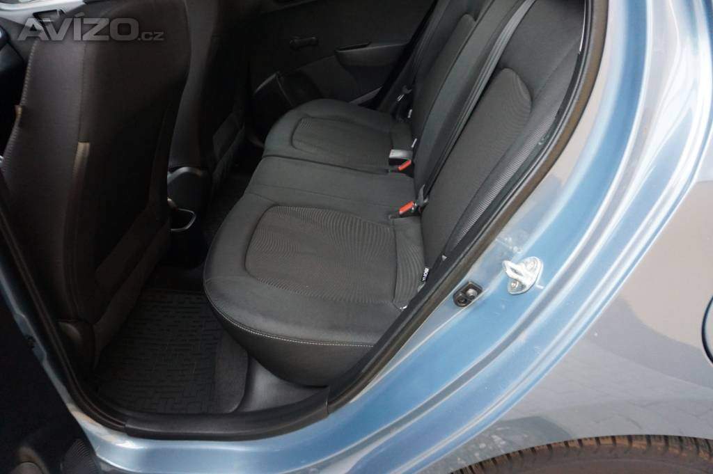 Foto inzerátu Hyundai i10 1,0   1 MAJ