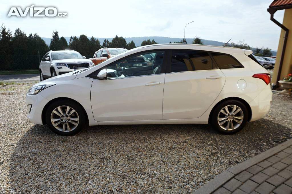 Foto inzerátu Hyundai i30 TRIKOLOR WEEKEND 1,6 GDI 99 kW