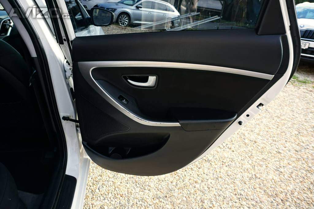 Foto inzerátu Hyundai i30 TRIKOLOR WEEKEND 1,6 GDI 99 kW