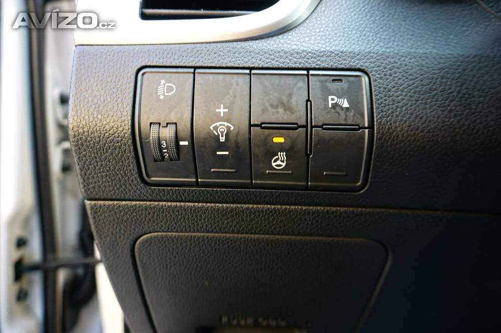 Foto inzerátu Hyundai i30 TRIKOLOR WEEKEND 1,6 GDI 99 kW