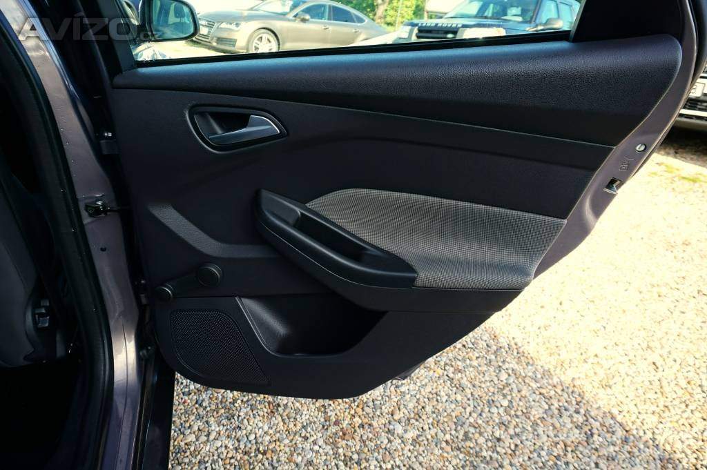 Foto inzerátu Ford Focus TREND 1,6 16V 77 kW