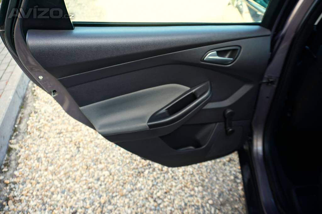 Foto inzerátu Ford Focus TREND 1,6 16V 77 kW