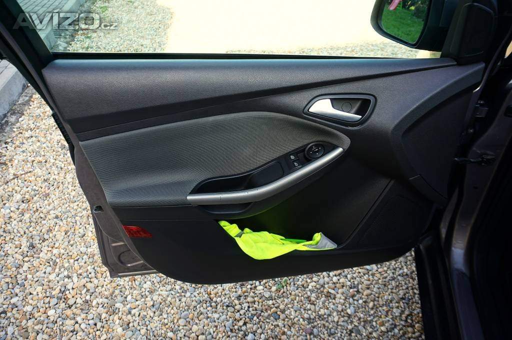 Foto inzerátu Ford Focus TREND 1,6 16V 77 kW