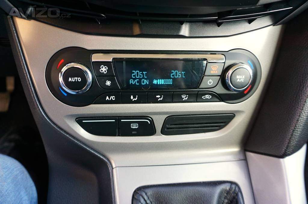 Foto inzerátu Ford Focus TREND 1,6 16V 77 kW