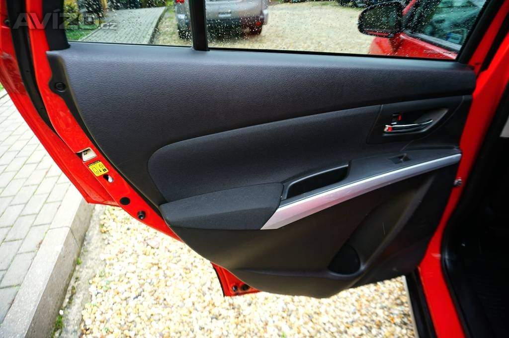 Foto inzerátu Suzuki SX4 S-Cross ELEGANCE 4X4 1,6 VVT ALLGRIP 8