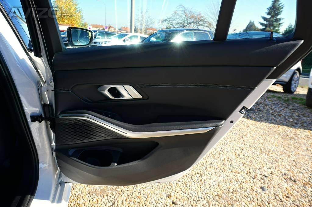 Foto inzerátu BMW M-PAKET xDrive 330d 210 kW