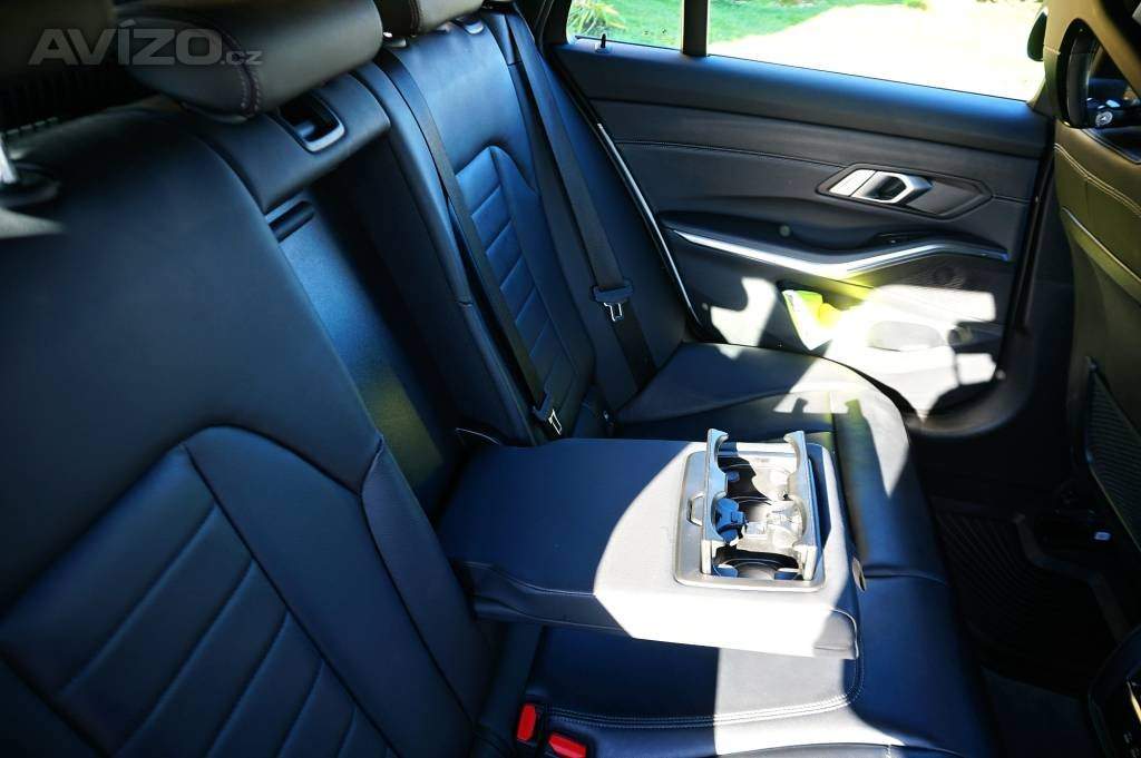 Foto inzerátu BMW M-PAKET xDrive 330d 210 kW