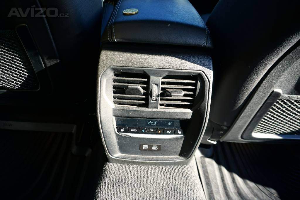 Foto inzerátu BMW M-PAKET xDrive 330d 210 kW