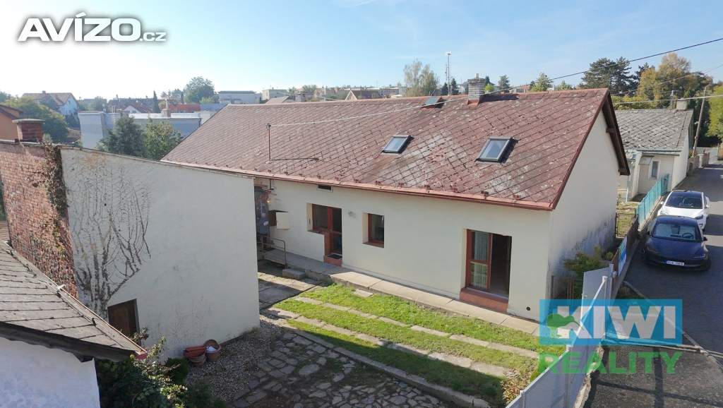 Foto inzerátu Prodej, rodinný dům, dvě bytové jednotky, pozemek 1000 m2, Slavkov u Opavy