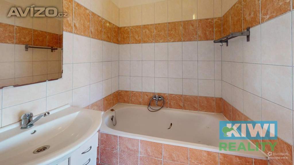 Foto inzerátu Prodej, rodinný dům, dvě bytové jednotky, pozemek 1000 m2, Slavkov u Opavy