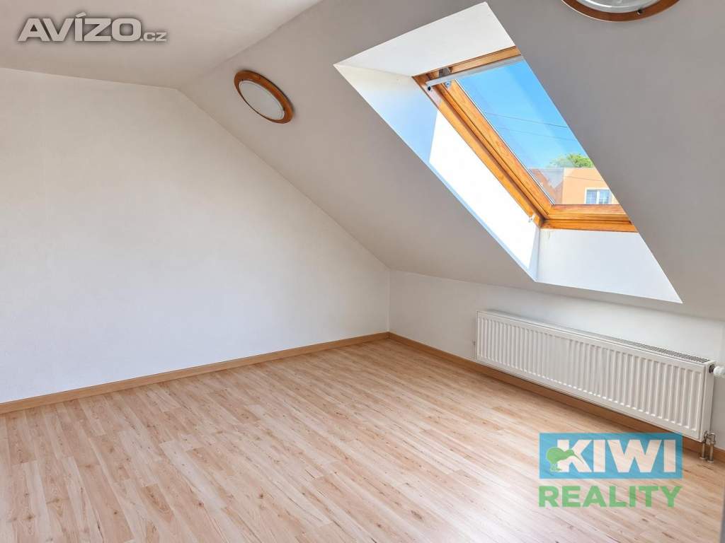 Foto inzerátu Prodej, rodinný dům, dvě bytové jednotky, pozemek 1000 m2, Slavkov u Opavy