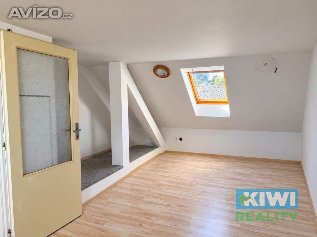 Foto inzerátu Prodej, rodinný dům, dvě bytové jednotky, pozemek 1000 m2, Slavkov u Opavy
