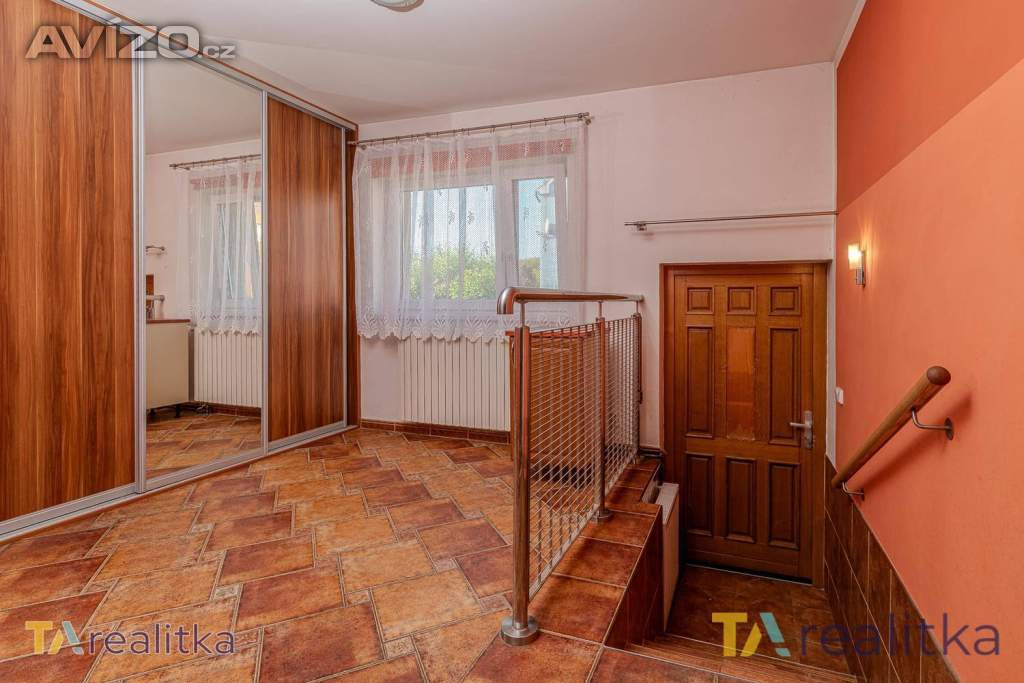 Foto inzerátu Prodej, Rodinný dům, 220 m2