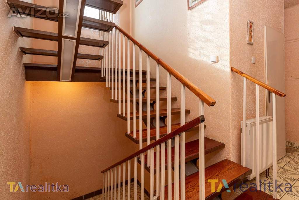 Foto inzerátu Prodej, Rodinný dům, 220 m2