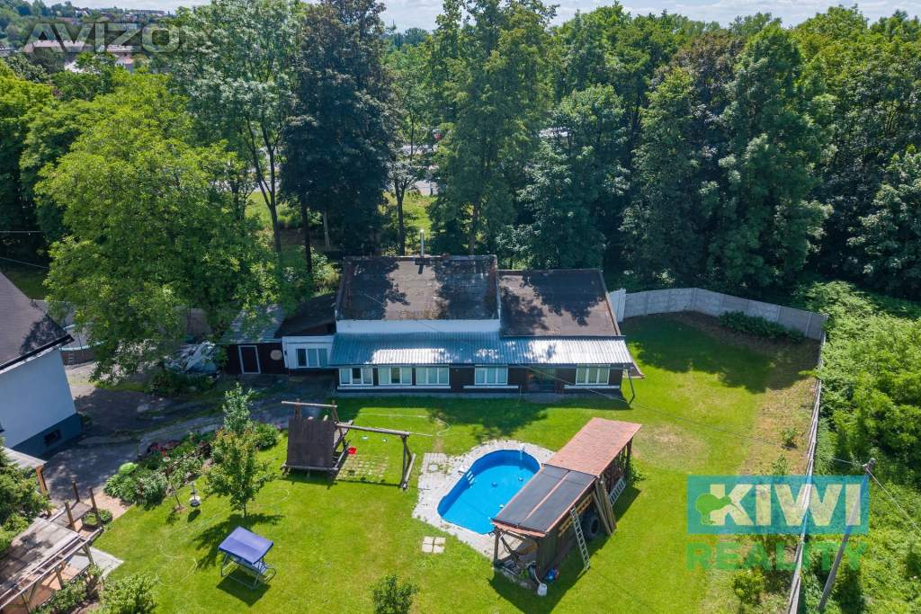 Foto inzerátu Prodej, prvorepubliková vila s pozemkem 2 600 m², Ostrava, ul. Muglinovská