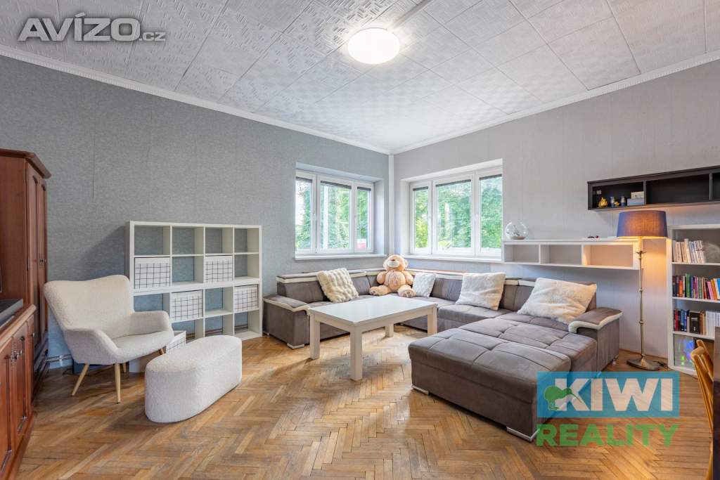 Foto inzerátu Prodej, prvorepubliková vila s pozemkem 2 600 m², Ostrava, ul. Muglinovská