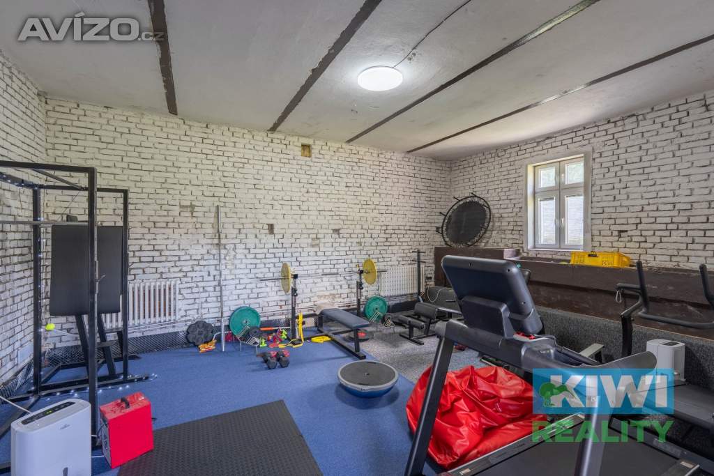 Foto inzerátu Prodej, prvorepubliková vila s pozemkem 2 600 m², Ostrava, ul. Muglinovská