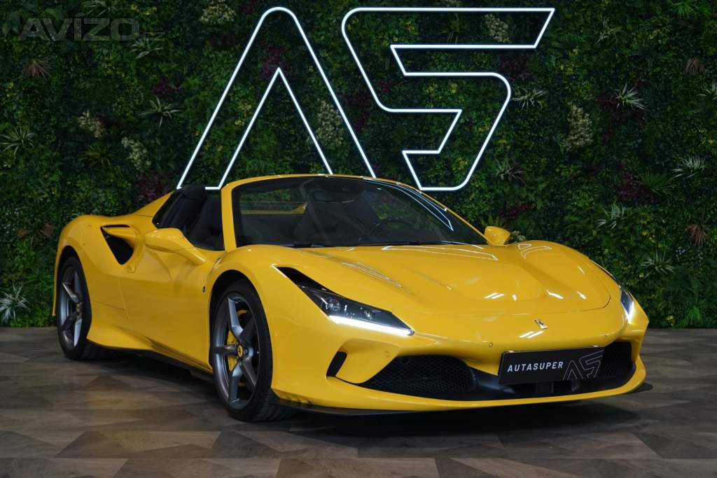 Ferrari F8 Spider LIFT LED ACC P-Display