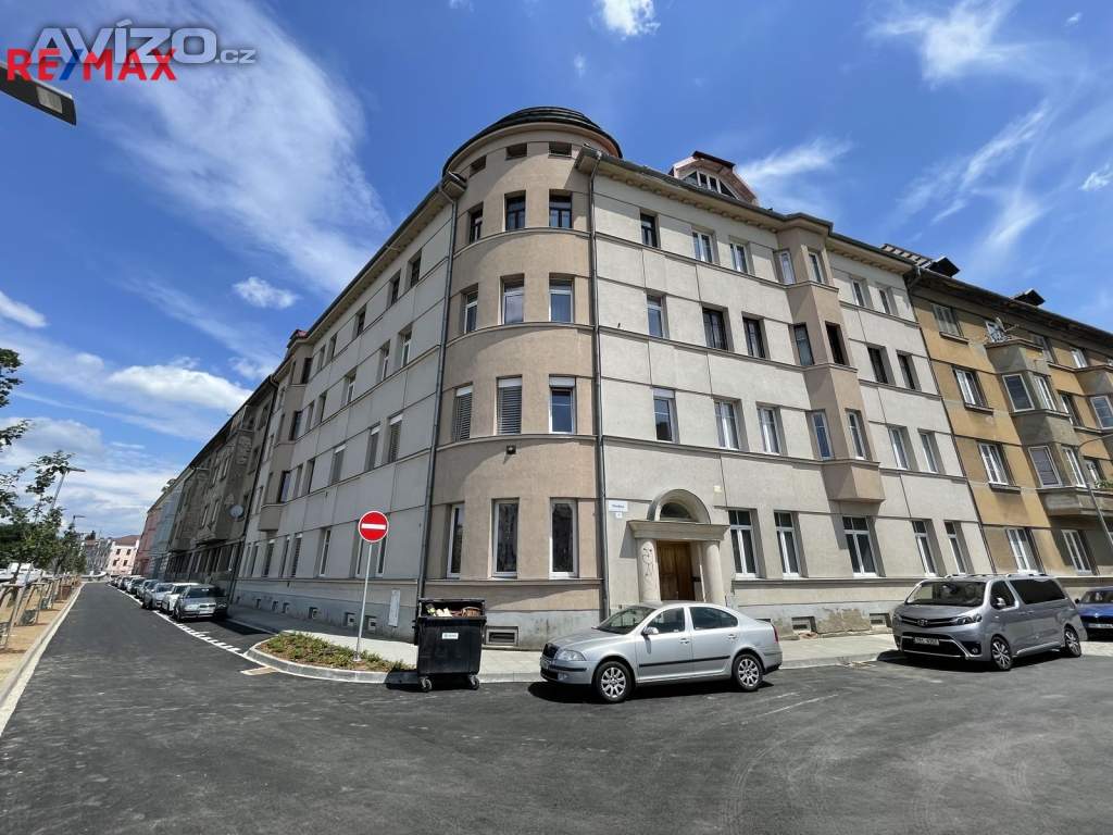 Zrekonstruovaný byt 3+kk, 94,4 m², blízko centra s výhledem na náplavku, Praskova, Olomouc