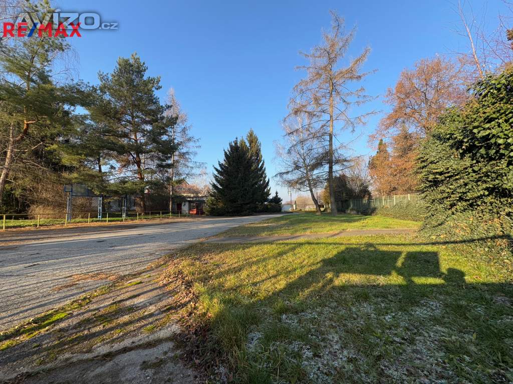 Prodej komerčních pozemků 11 035 m², Kunovice