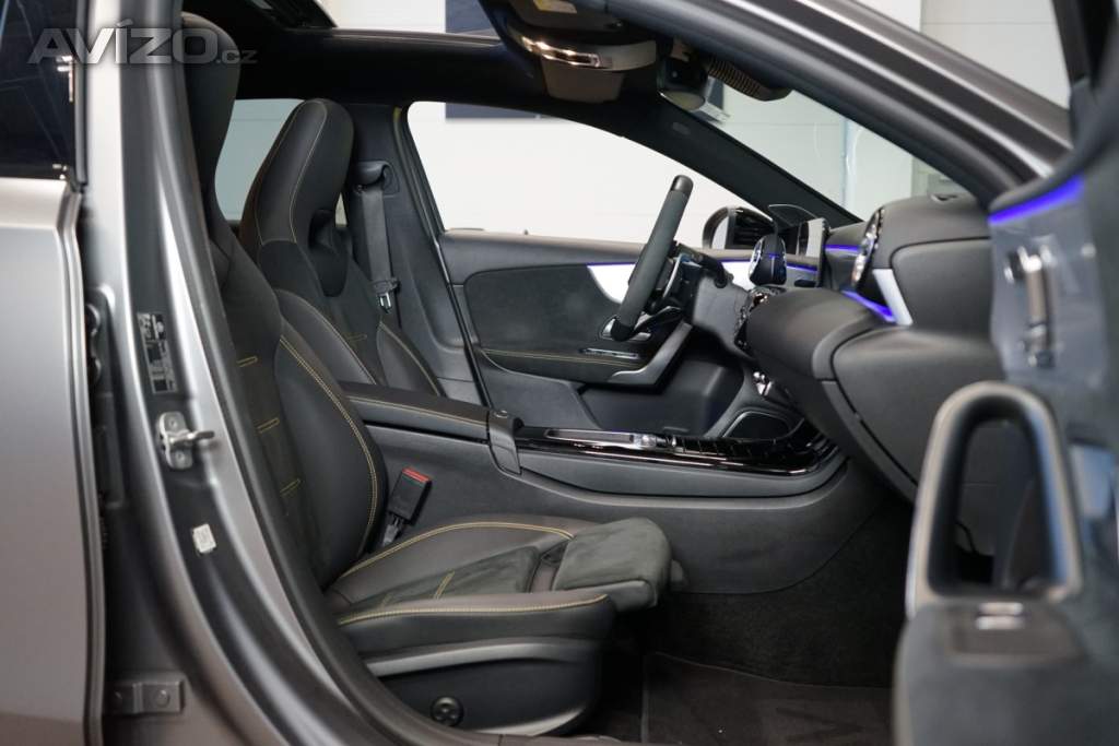 Foto inzerátu Mercedes-Benz 45 S AMG*4M+*MAGNO*PANO*LED*CZ