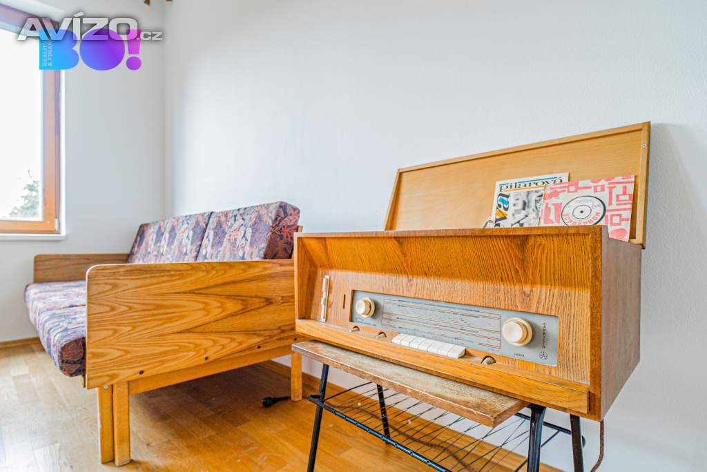 Foto inzerátu Prodej řadového rodinného domu 5+kk se zahradou a dvougaráží, Praha 8 - Staré Ďáblice