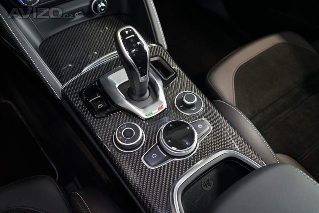 Foto inzerátu Alfa Romeo Stelvio QUADRIFOGLIO*H/K*Q4*CAMERA*CAR