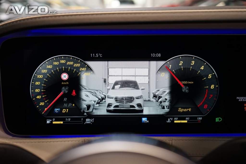 Foto inzerátu Mercedes-Benz 560*4M*AMG*LONG*360*MASÁŽ*EXCL