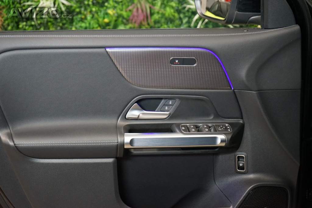 Foto inzerátu Mercedes-Benz EQB 300*4M*PANO*CAMERA*CZ*LED*