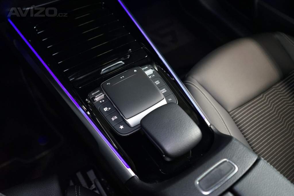 Foto inzerátu Mercedes-Benz EQB 300*4M*PANO*CAMERA*CZ*LED*