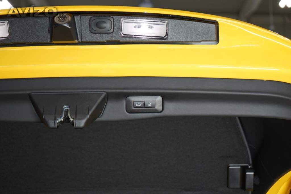 Foto inzerátu Ferrari Purosangue CARBON*LIFT*GIALLO MODENA*