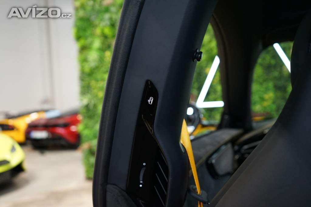 Foto inzerátu Ferrari Purosangue CARBON*LIFT*GIALLO MODENA*