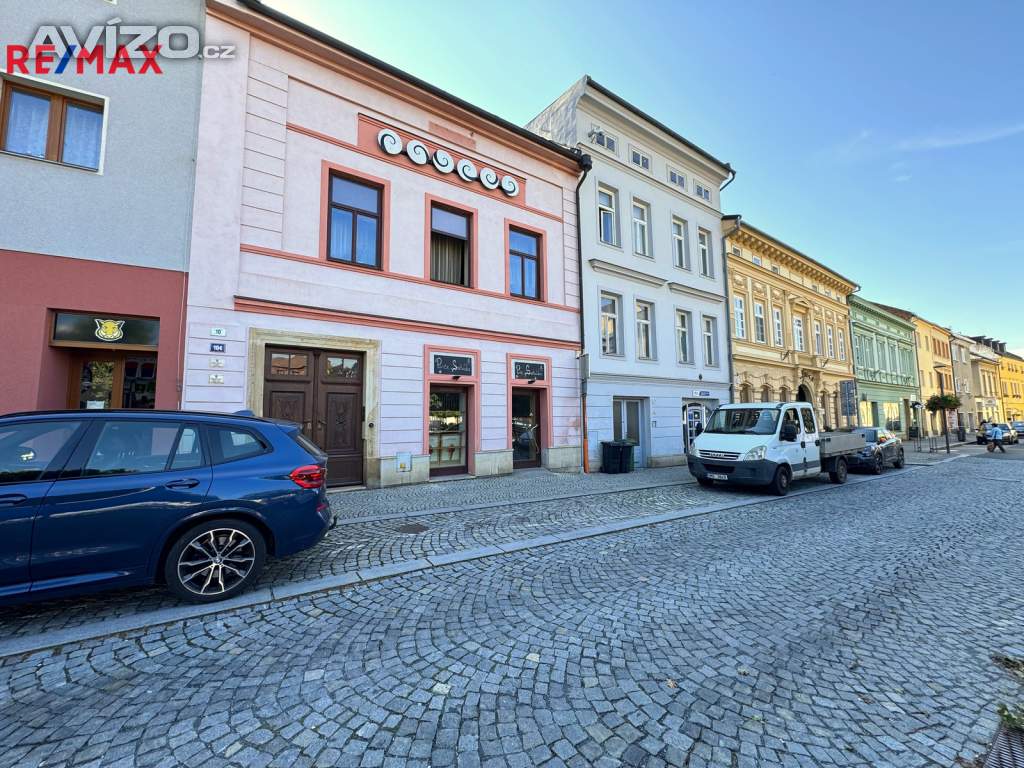 Pronájem obchodního prostoru, cca 58m2, Hlavní náměstí, Šternberk