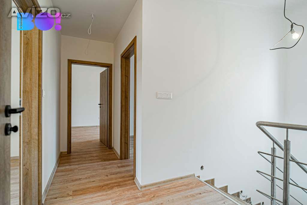 Foto inzerátu Prodej řadového rodinného domu, 4+KK, Čeladná