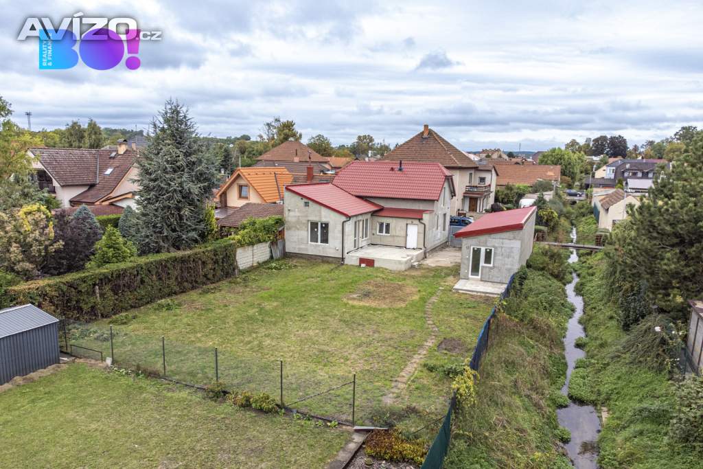 Prodej domu 3+kk a další stavba s dispozicí 2+kk před dokončením, Všetaty