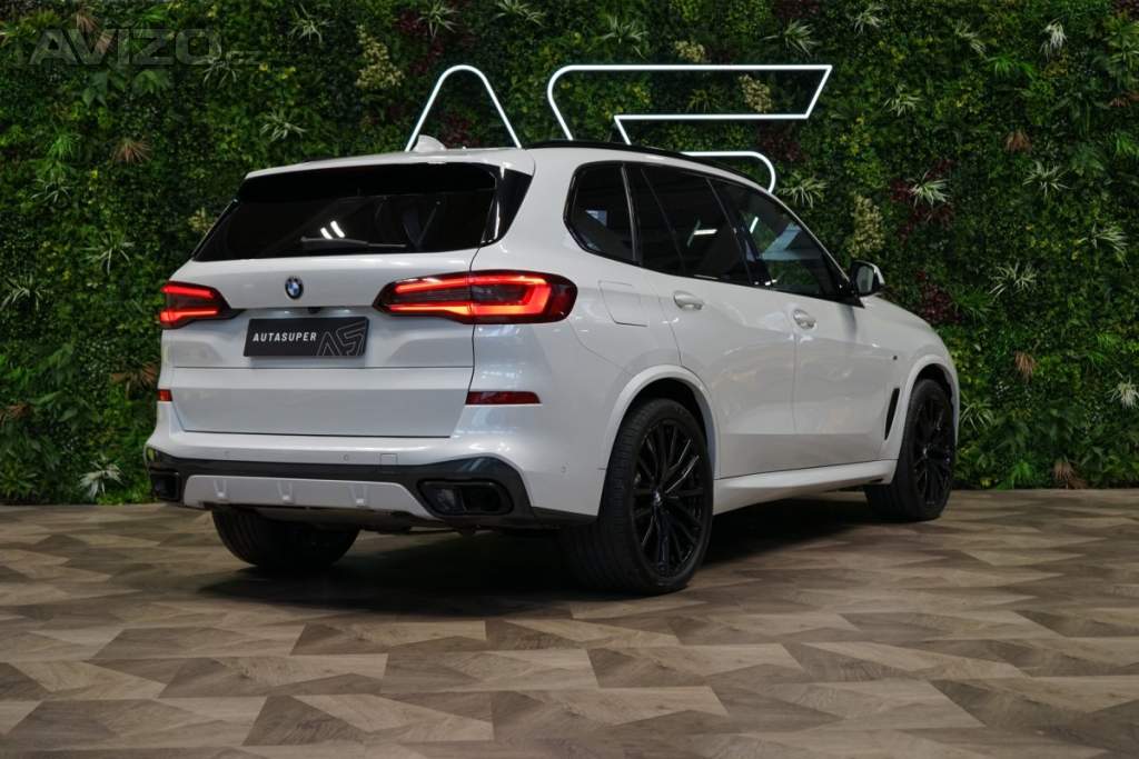 Foto inzerátu BMW X5 M50d*xDRIVE*VZDUCH*MASÁŽ*360*H