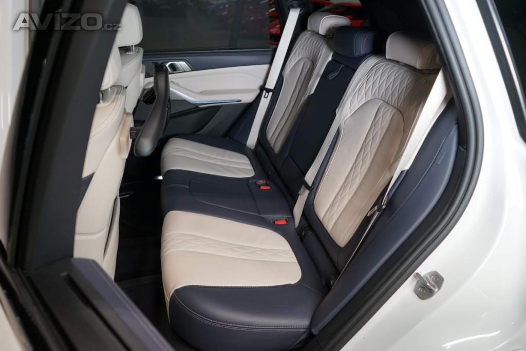 Foto inzerátu BMW X5 M50d*xDRIVE*VZDUCH*MASÁŽ*360*H