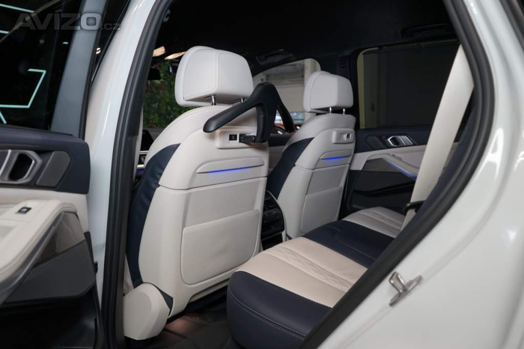 Foto inzerátu BMW X5 M50d*xDRIVE*VZDUCH*MASÁŽ*360*H