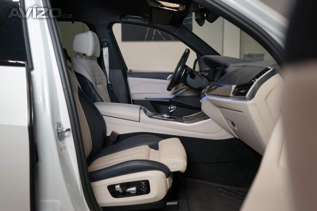 Foto inzerátu BMW X5 M50d*xDRIVE*VZDUCH*MASÁŽ*360*H